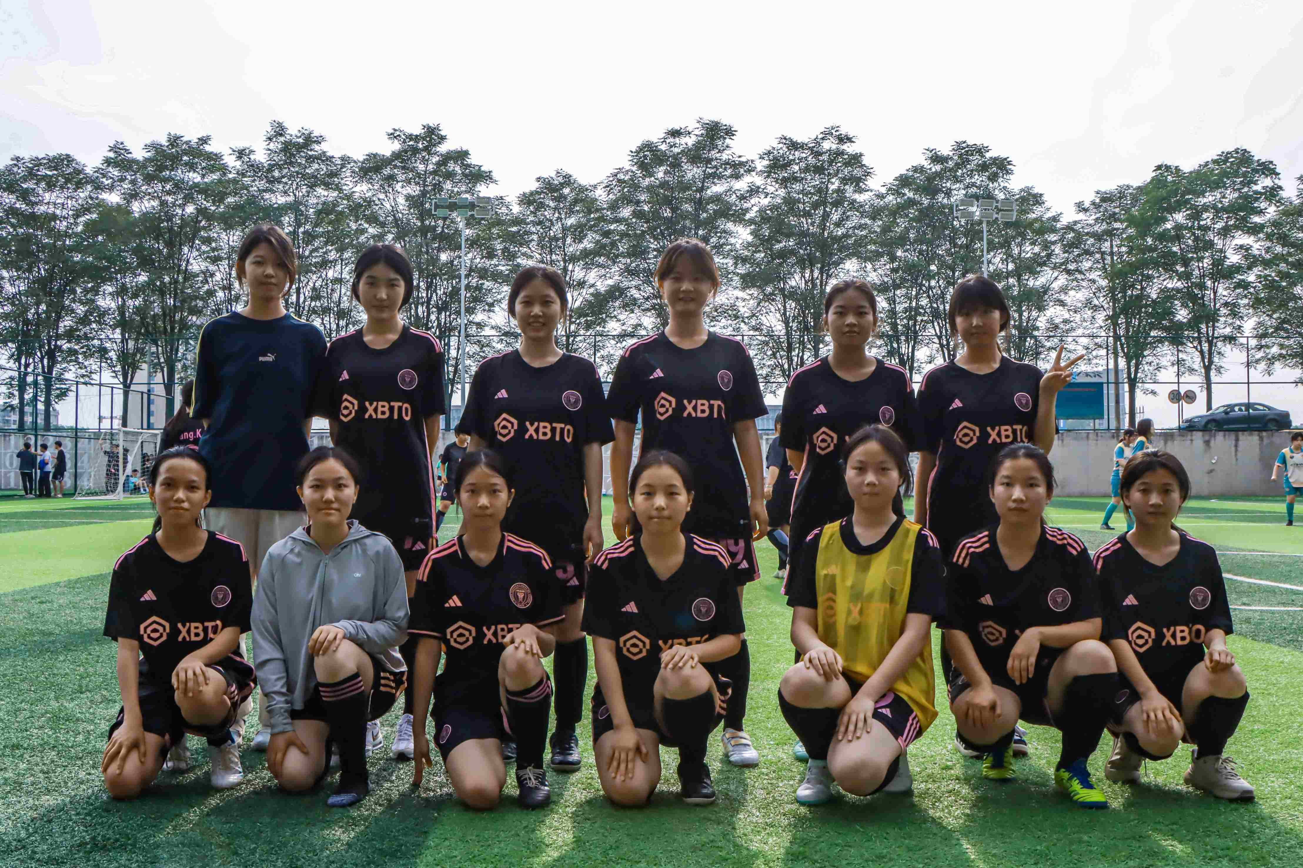 女足队员合照.jpg